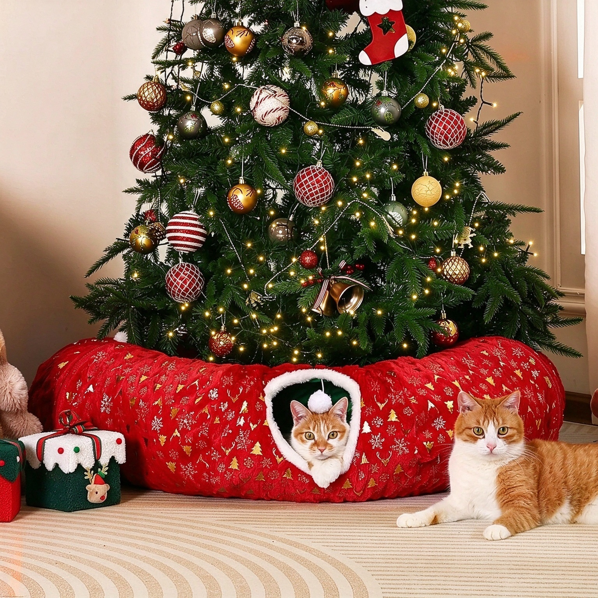 Gonna per albero di Natale Rywell 3 in 1, tunnel per gatti in peluche morbido per gatti da interno che giocano, riposano e si nascondono, tunnel pieghevole per gatti con cuscino accogliente e palline giocattolo, perfetto per decorare l'albero di Natale